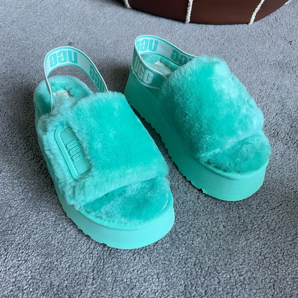 UGG Slide sandals